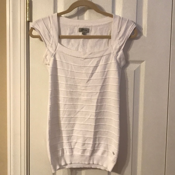 Guess white top - Picture 1 of 1
